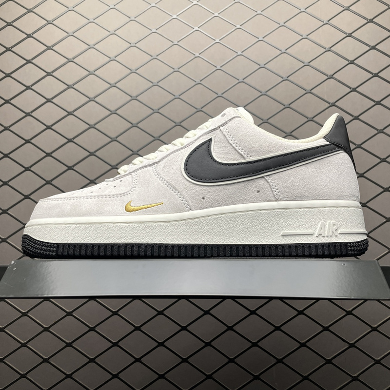 x nike shoes US 52 Nike Air Force 1 KK5636 810 Size 36 4551C4