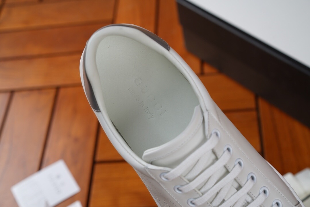 GUCCI SHOES GUCCI Men's Ace sneaker with Interlocking G ‎599147(WHITE 170USD)(8643)