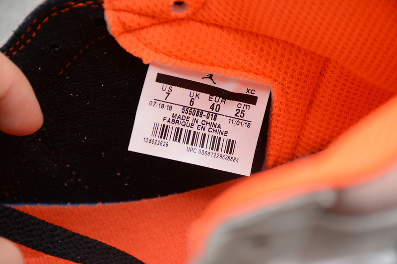 jordan 1 340 555088 018 AIR JORDAN 1 RETRO HIGH OG NEUTRAL GREY HYPER CRIMSON WHITE BLACK 615