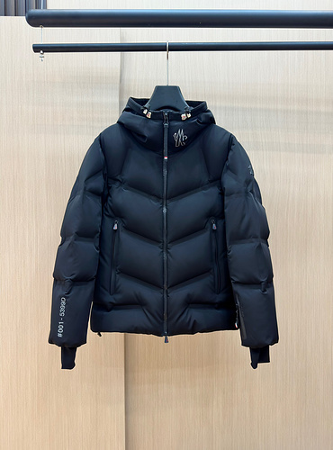 Moncler M0N﹡CLE﹡ COAT FC62
