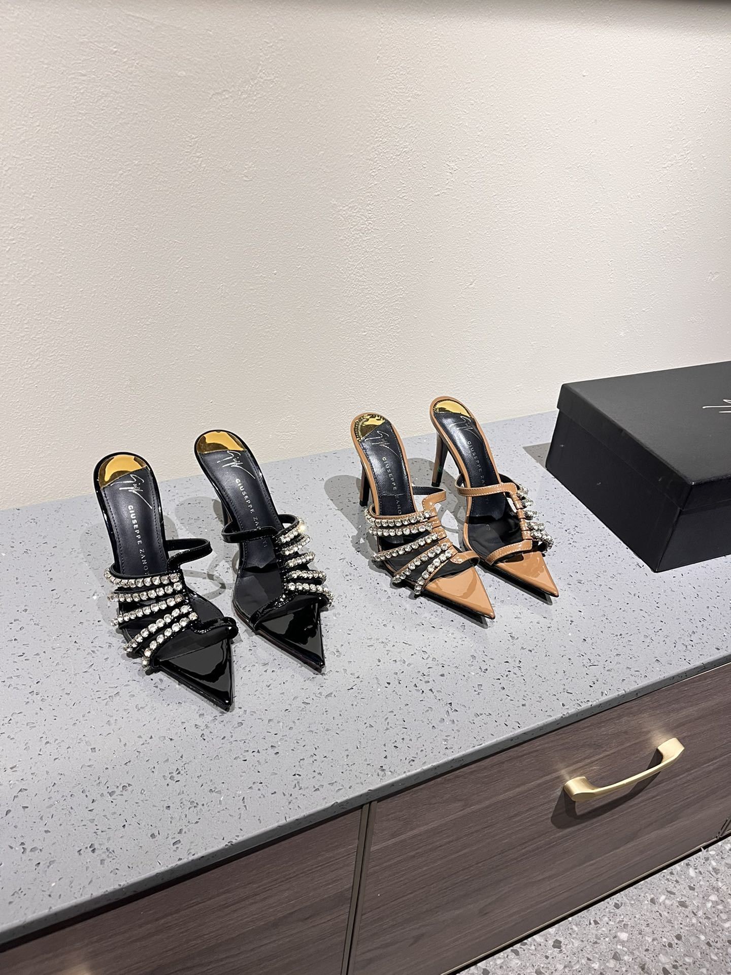 Giuseppe Zanotti GZ shoes 2024 725 3543 10CM2F26