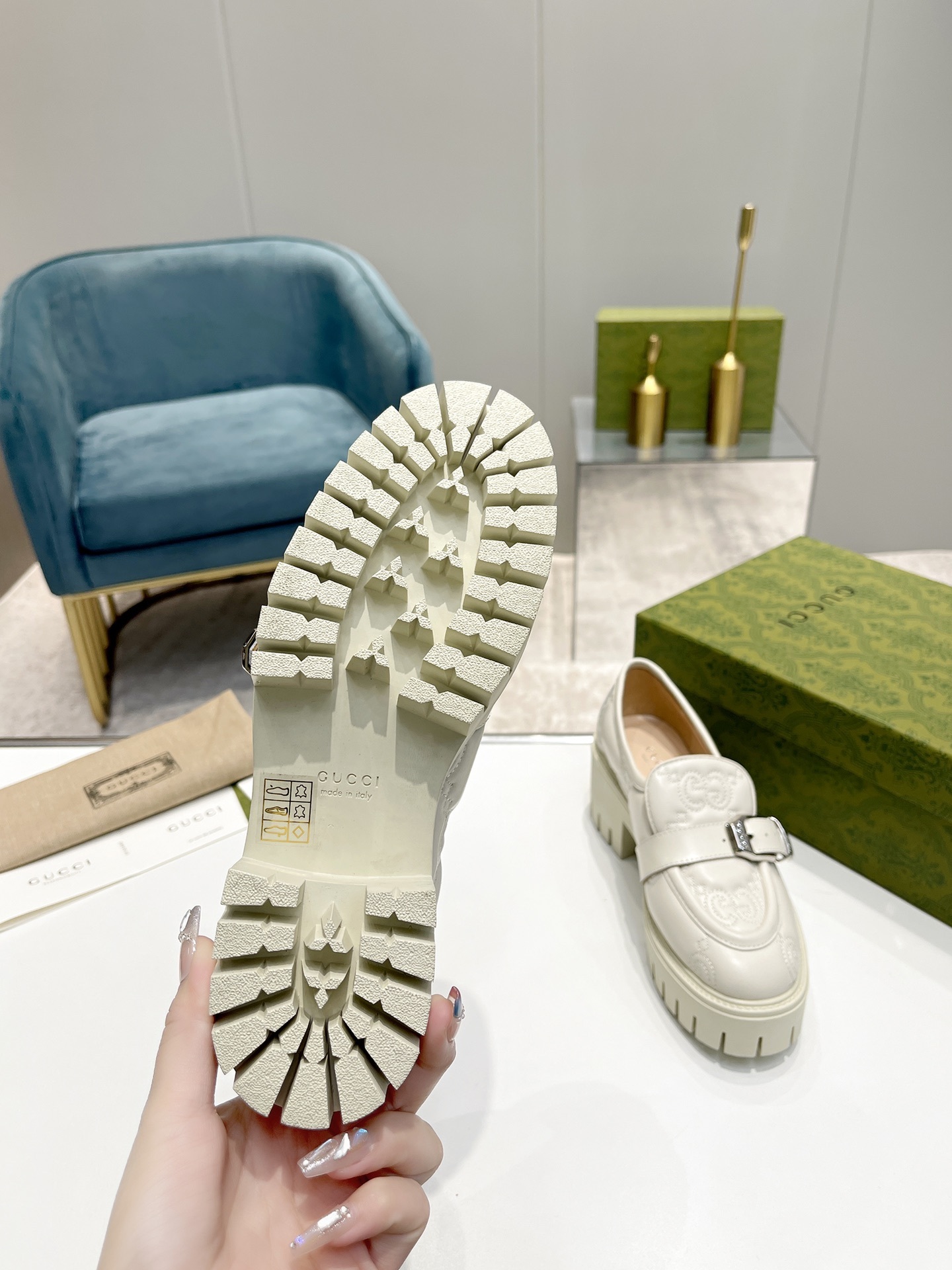 gucci shoes/sneakers-284