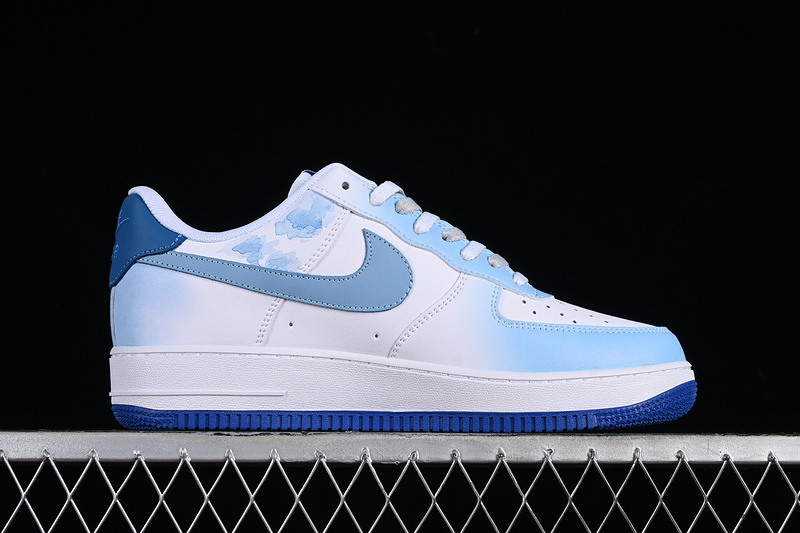 air force 1 320 DV0813 104 AIR FORCE 1 07 LOW WHITE BLUE WOMAN 36 39 MAN 40 45 C778