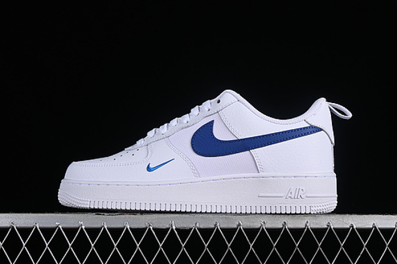 air force 1 300 HF3836 100 AIR FORCE 1 07 LOW WHITE BLUE WOMAN 36 39 MAN 40 45 9102