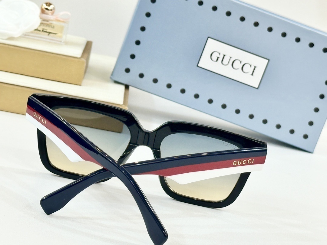 Gucci glasses -GUCCI 0062
