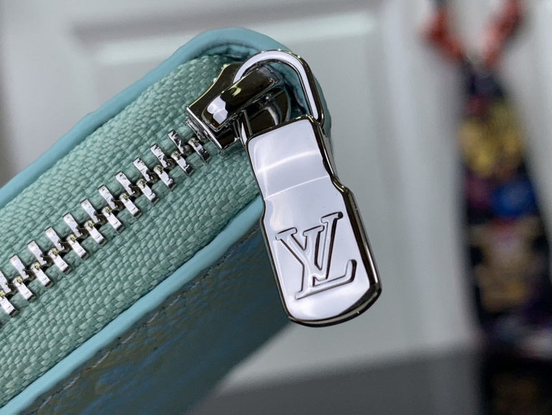 LV ZIPPY COIN PURSE M81467(C682)