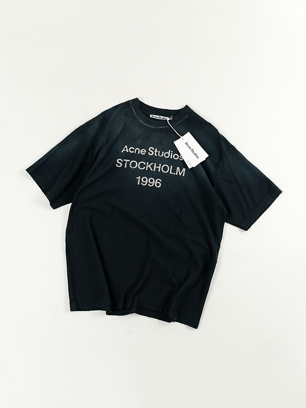 77kg ACNE TEE 907E30