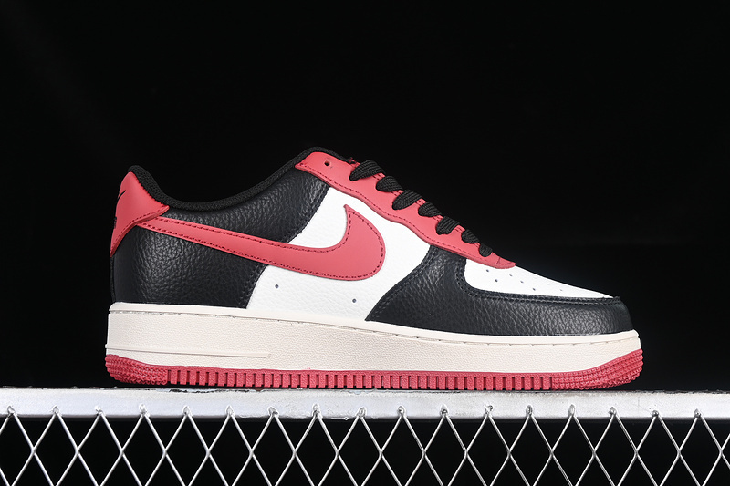 air force 1 320 CW2288 111 AIR FORCE 1 07 LOW WHITE RED BLACK WOMAN 36 39 MAN 40 45 0752