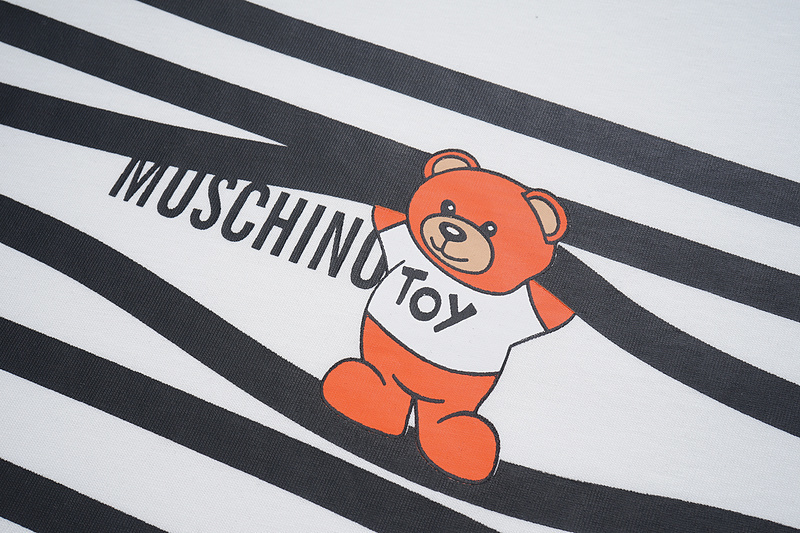 clothes Moschino Q632 6D07