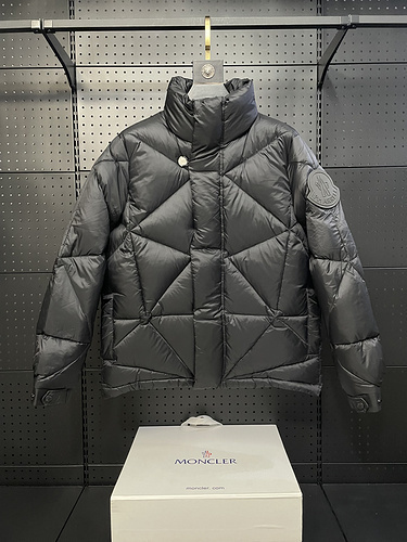 Moncler M0N﹡CLE﹡ COAT 35D0