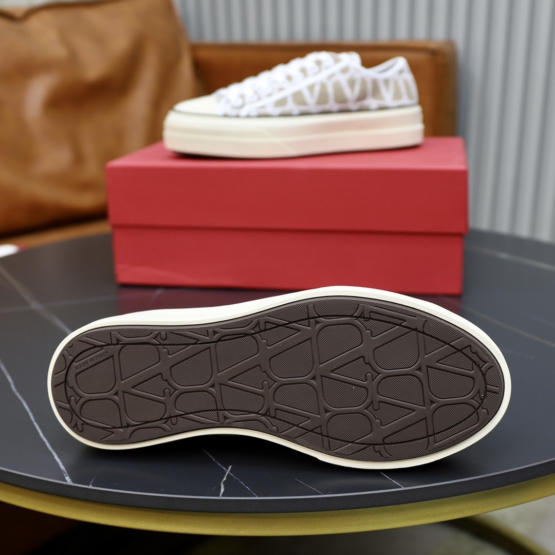 valentino shoes /sneakers-639