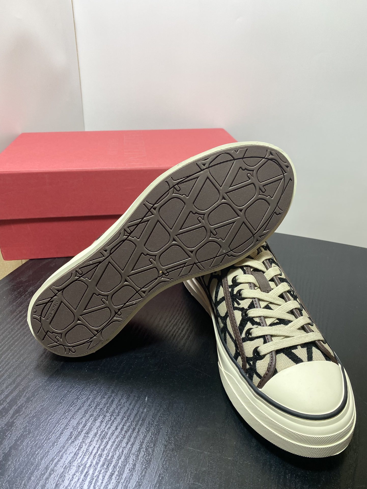 valentino shoes /sneakers-233