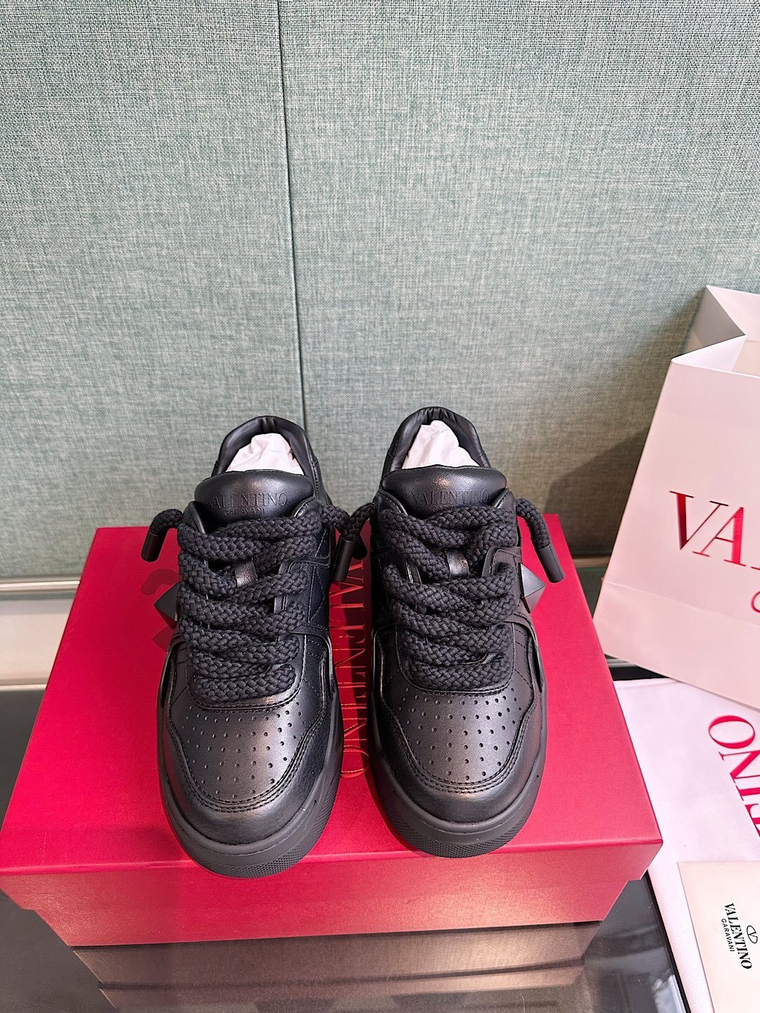 valentino shoes /sneakers-226