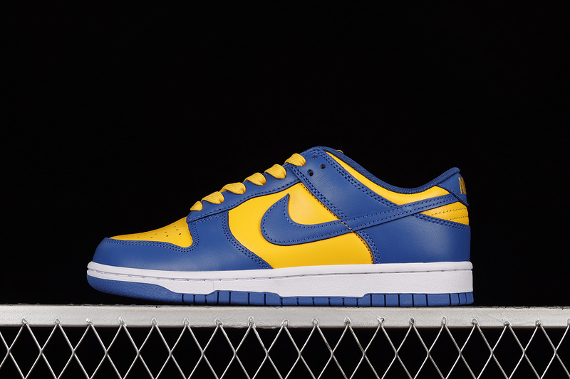 dunk 300 DD1391 402 SB DUNK LOW BLUE JAY UNIVERSITY GOLD WHITE BLUE JAY WOMAN 36 39 MAN 40 47