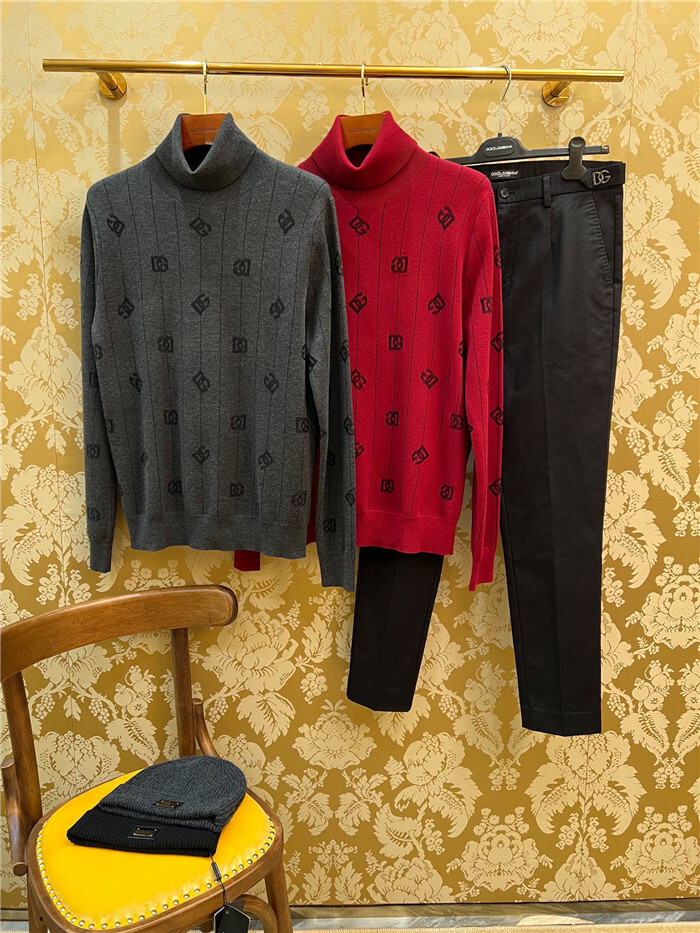 Dolce & Gabbana Clothes D﹡lce & Gabbana Sweater Top Version 0AB3