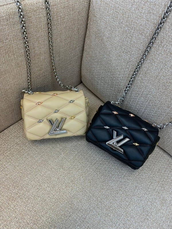 shoulder bag Louis vuitton twist5393