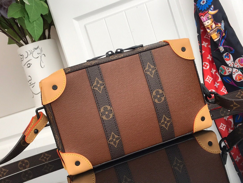 louis vuitton LV SOFT TRUNK M56322ZS6DBF