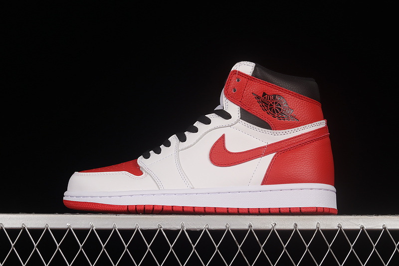 jordan 1 400 555088 161 AIR JORDAN 1 RETRO HIGH OG HERITAGE WHITE UNIVERSITY RED BLACK UNISEX
