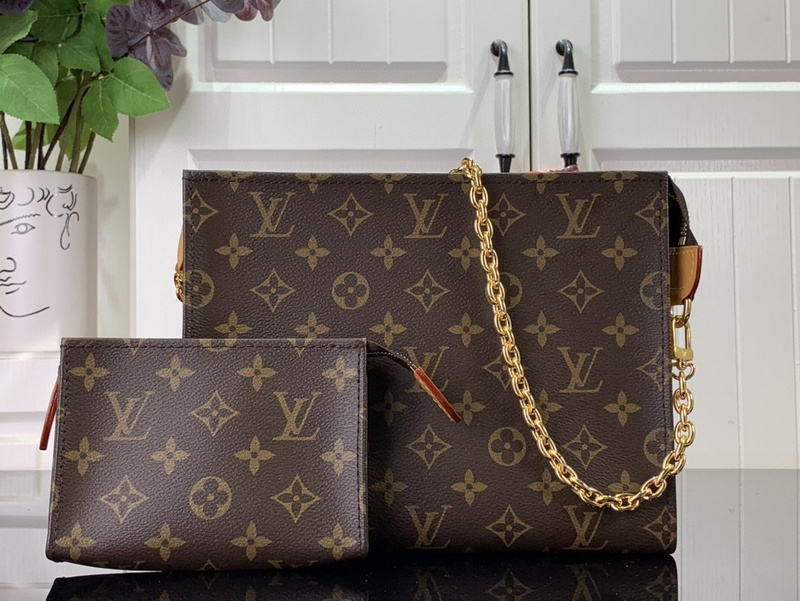 shoulder bag Louis Vuitton TOILETRY POUCH ON CHAIN M81412 475428C06