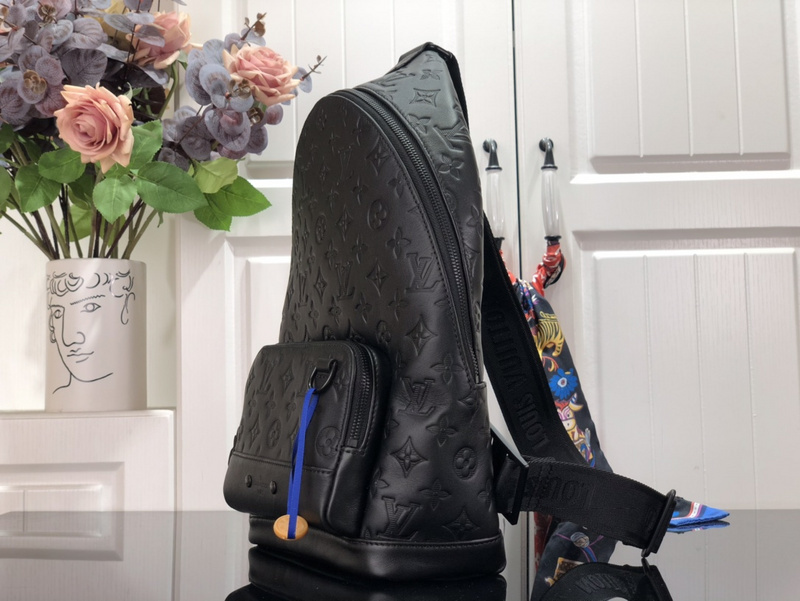 LV Avenue Sling Bag m46107(A9C4)