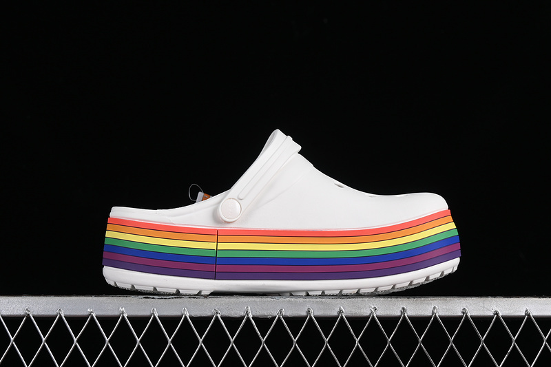 Sandal 【220】[CROCS CROCBAND PLATFORM RAINBOW WHITE∕RAINBOW COLOR]-[WOMAN︰34-42] A4B9