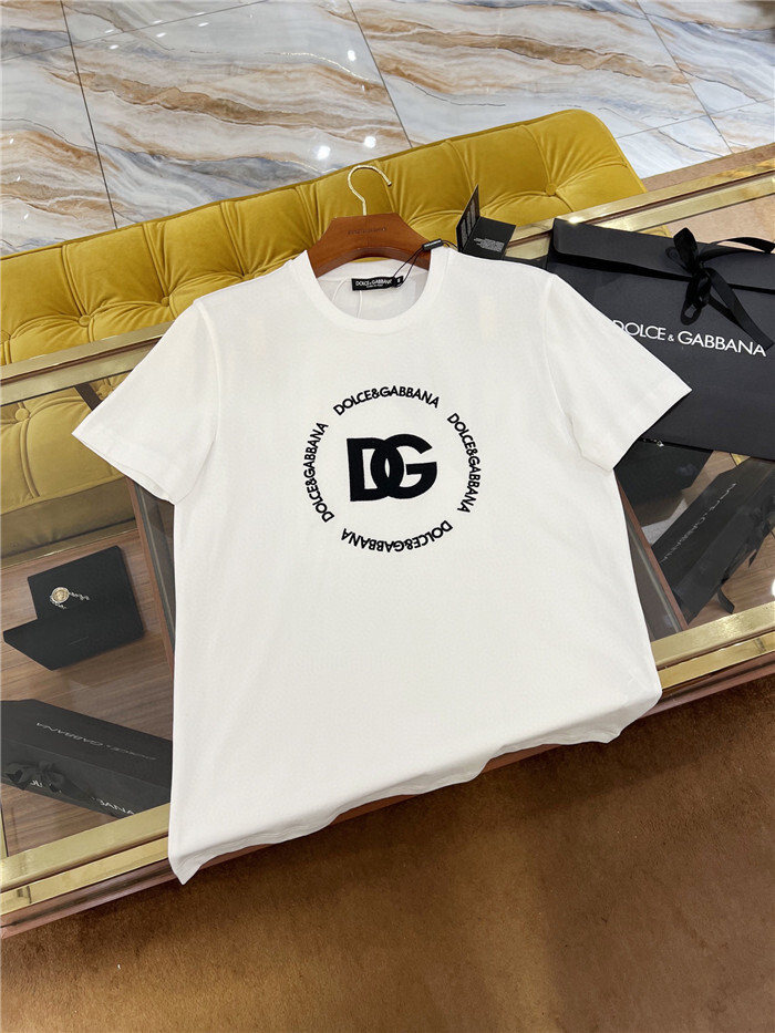Dolce & Gabbana Clothes D﹡lce & Gabbana T Shirt Top Version $140 963D