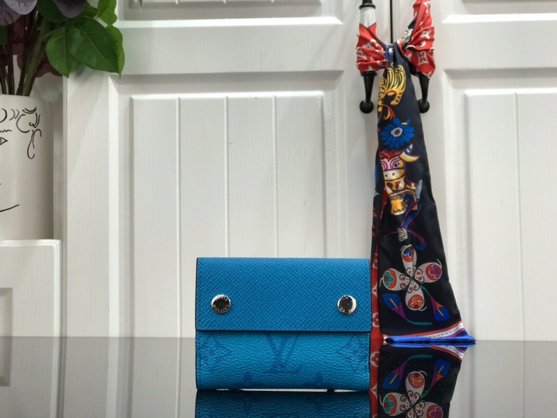 LV DISCOVERY COMPACT WALLET M67620(580B)