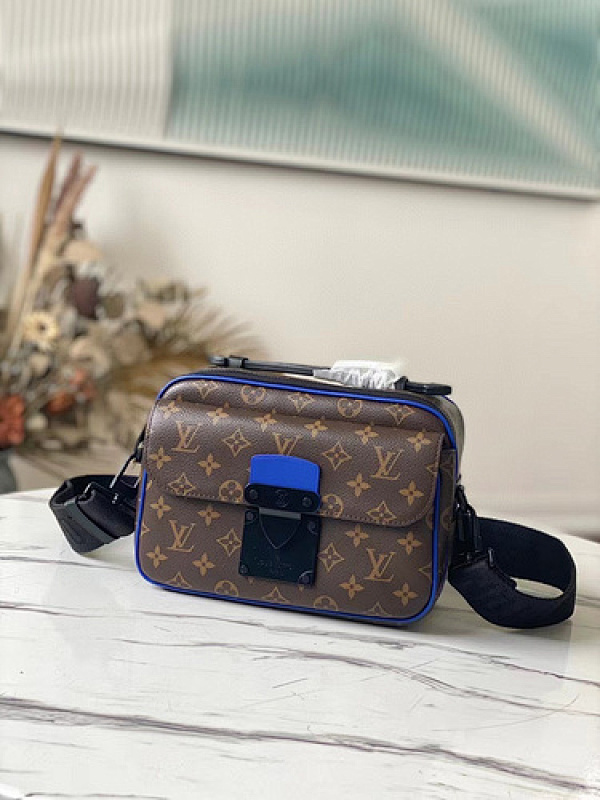 shoulder bag Lv s lock bag men bag shoulder bag6B2B