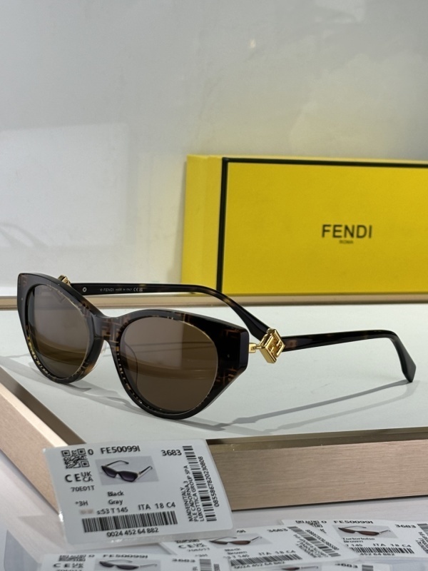 Fendi glasses -FENDI 02111825
