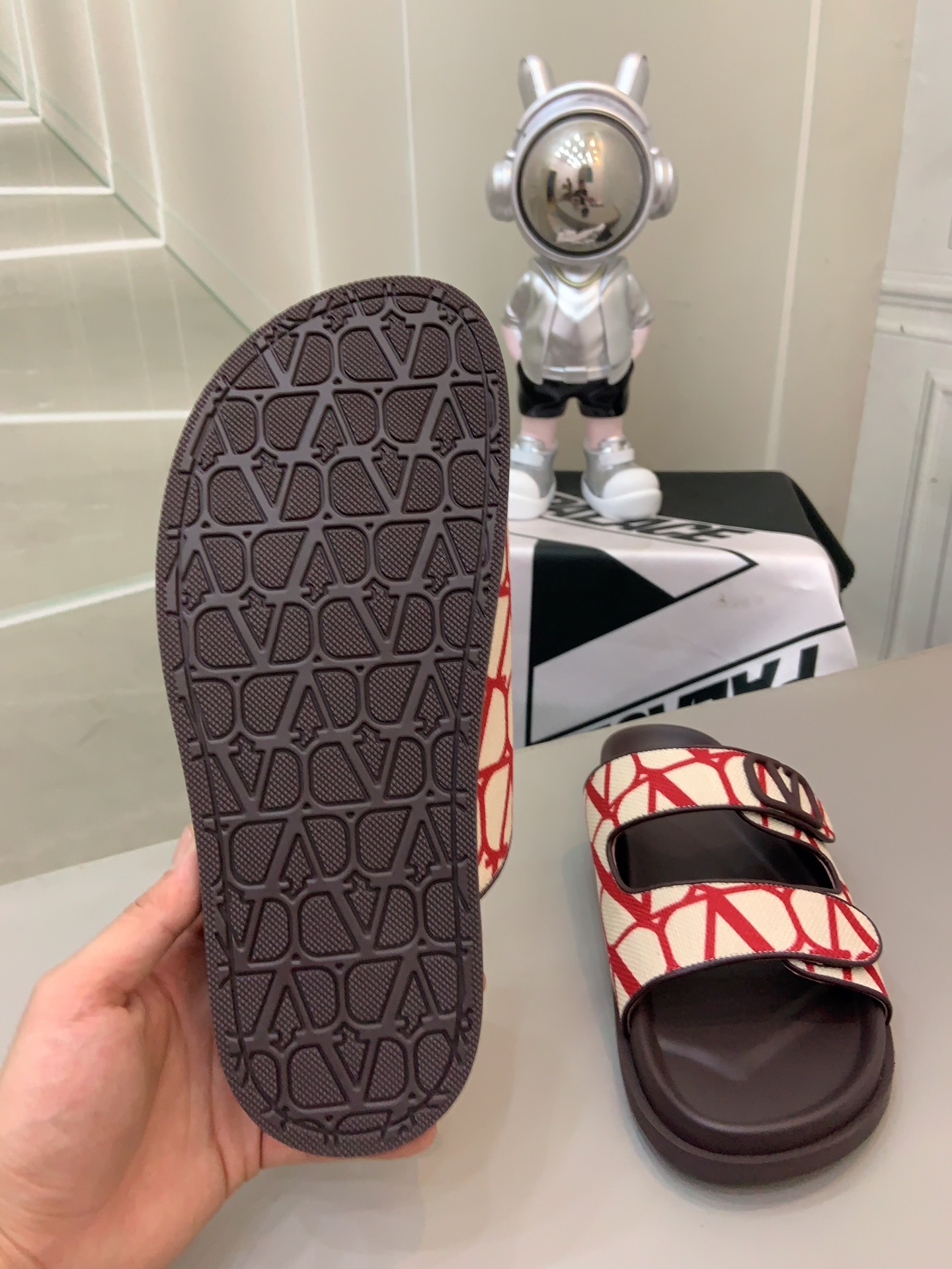 valentino shoes /sneakers-530