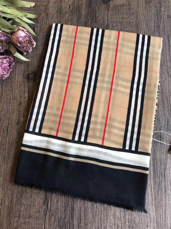 Brand Scarf and Blanket BURBERRY SCARF 190822X646E