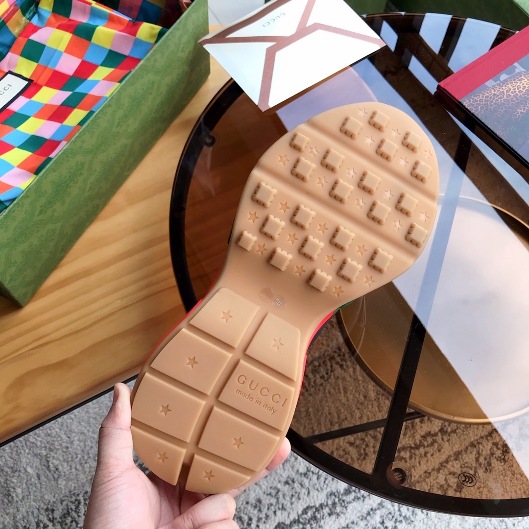 gucci shoes/sneakers-020