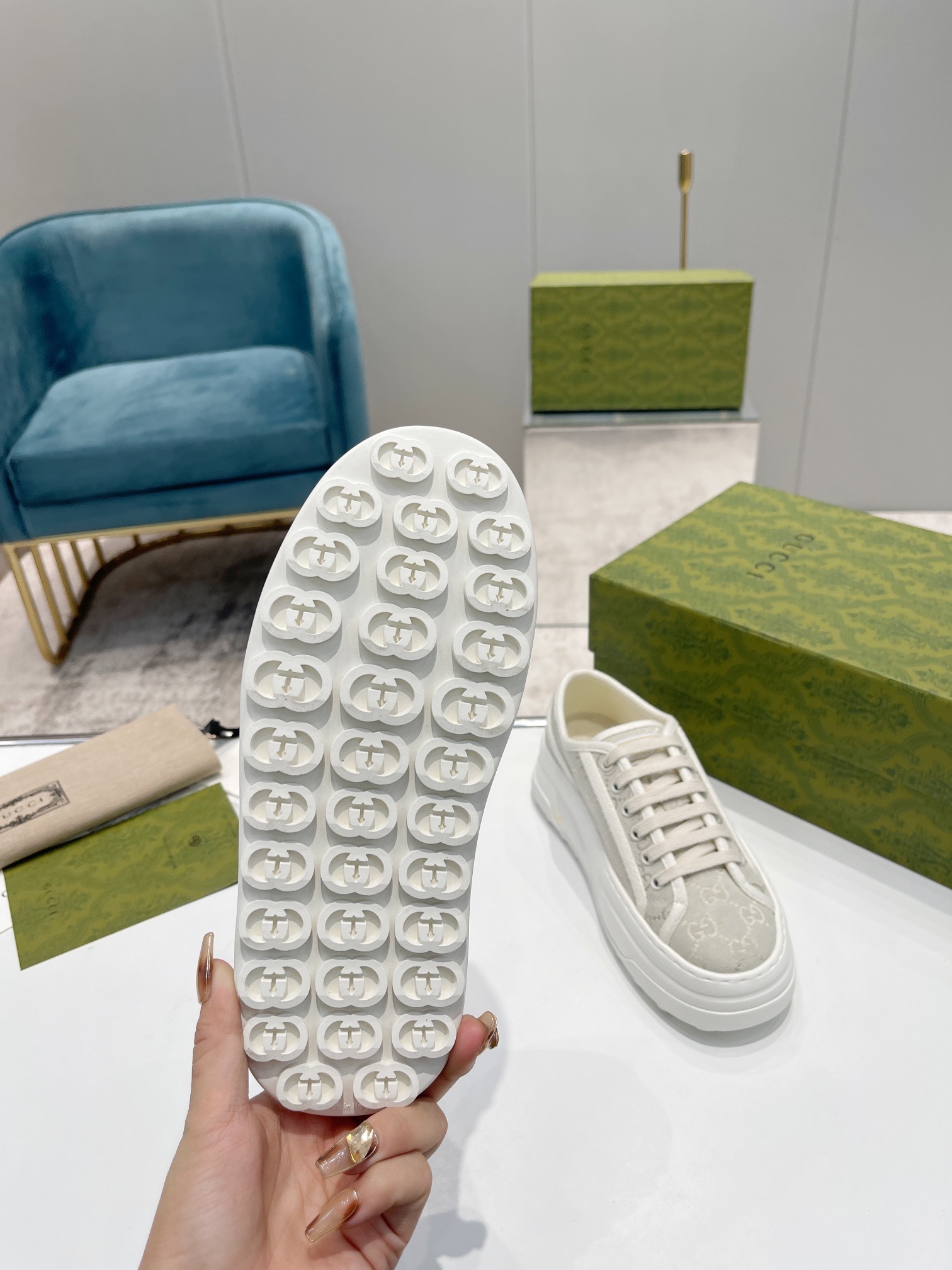 gucci shoes/sneakers-726