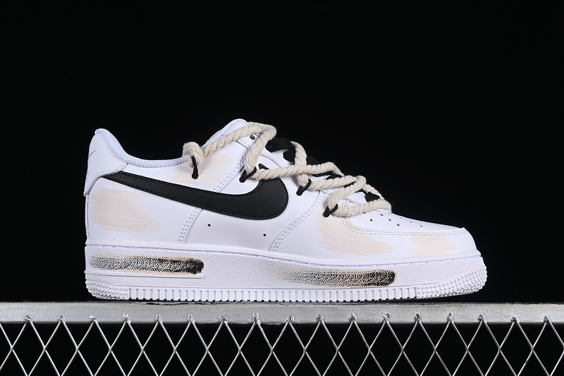air force 1 340 ZH0316 013 AIR FORCE 1 07 LOW WHITE BLACK YELLOW WOMAN 36 39 MAN 40 45 119B