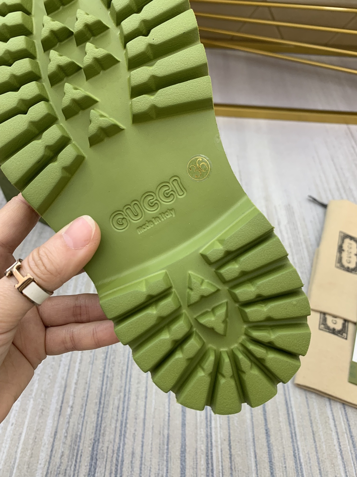 gucci shoes/sneakers-092