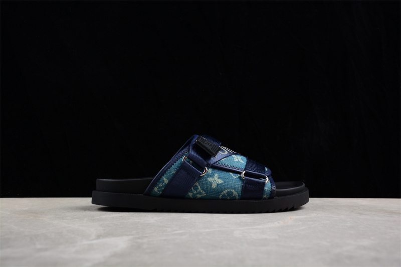 Sandal 【360】[L﹡V COMFORTABLE CASUAL COOL SLIPPERS BLACK∕BLUE]-[MAN︰38-45] FC9B