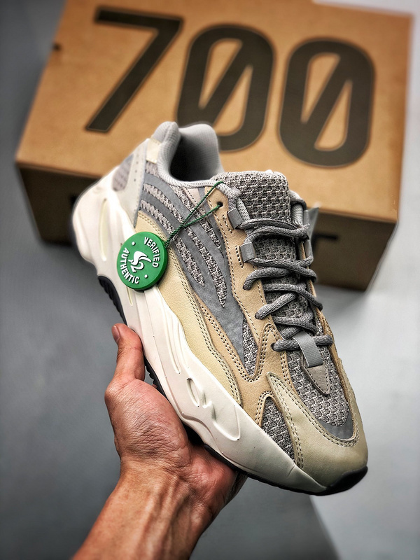 yeezy 700 420 GY7924 YEEZY BOOST 700 V2 CREAM CREAM CREAM CREAM WOMAN 36 39 MAN 40 48 4A3F