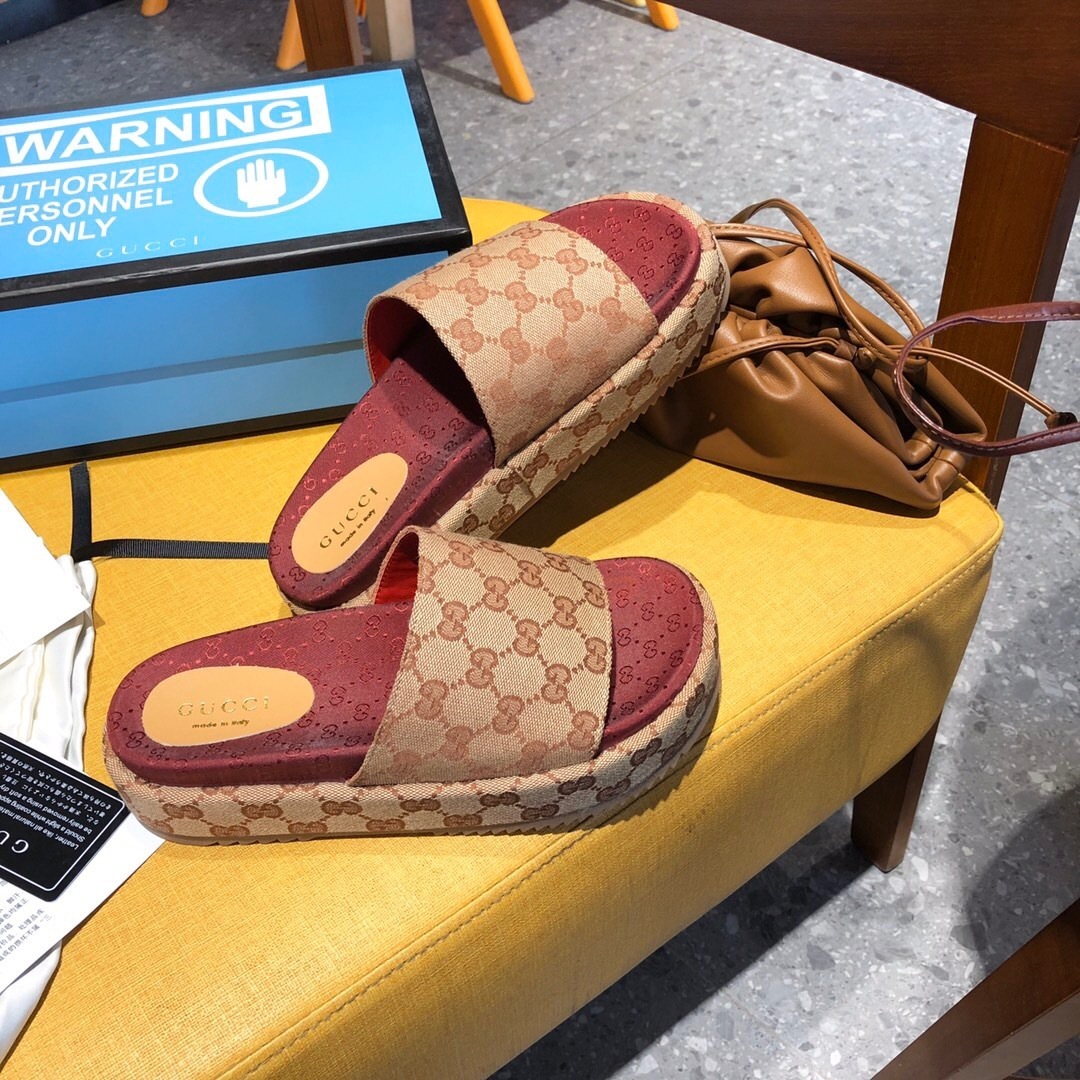 GUCCI SHOES GUCCI WOMEN'S ORIGINAL GG SLIDE SANDAL 573018(125 USD)(F746)