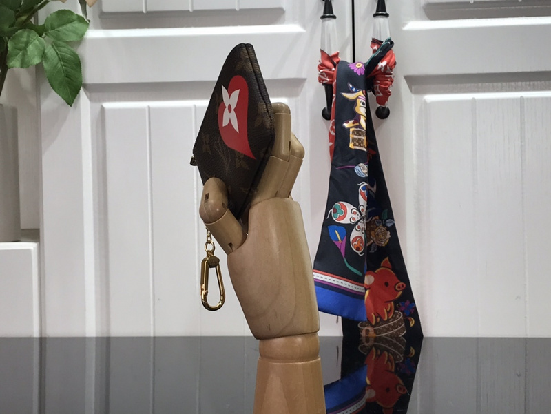 LV KEY POUCH M62650AX(DFAA)