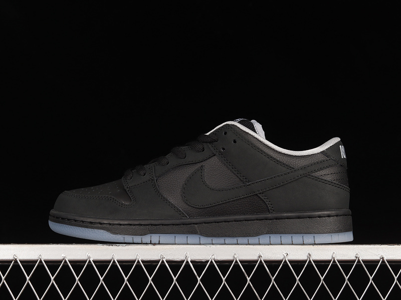 dunk 330 504750 086 SB DUNK LOW BLACK BLACK WOLF GREY MAN 39 45 955B