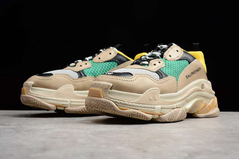 triple s 483513W06E37070 TRIPLE S SNEAKER DADSHOE GREEN WOMAN 35 39 MAN 40 45 OG00250 F24D