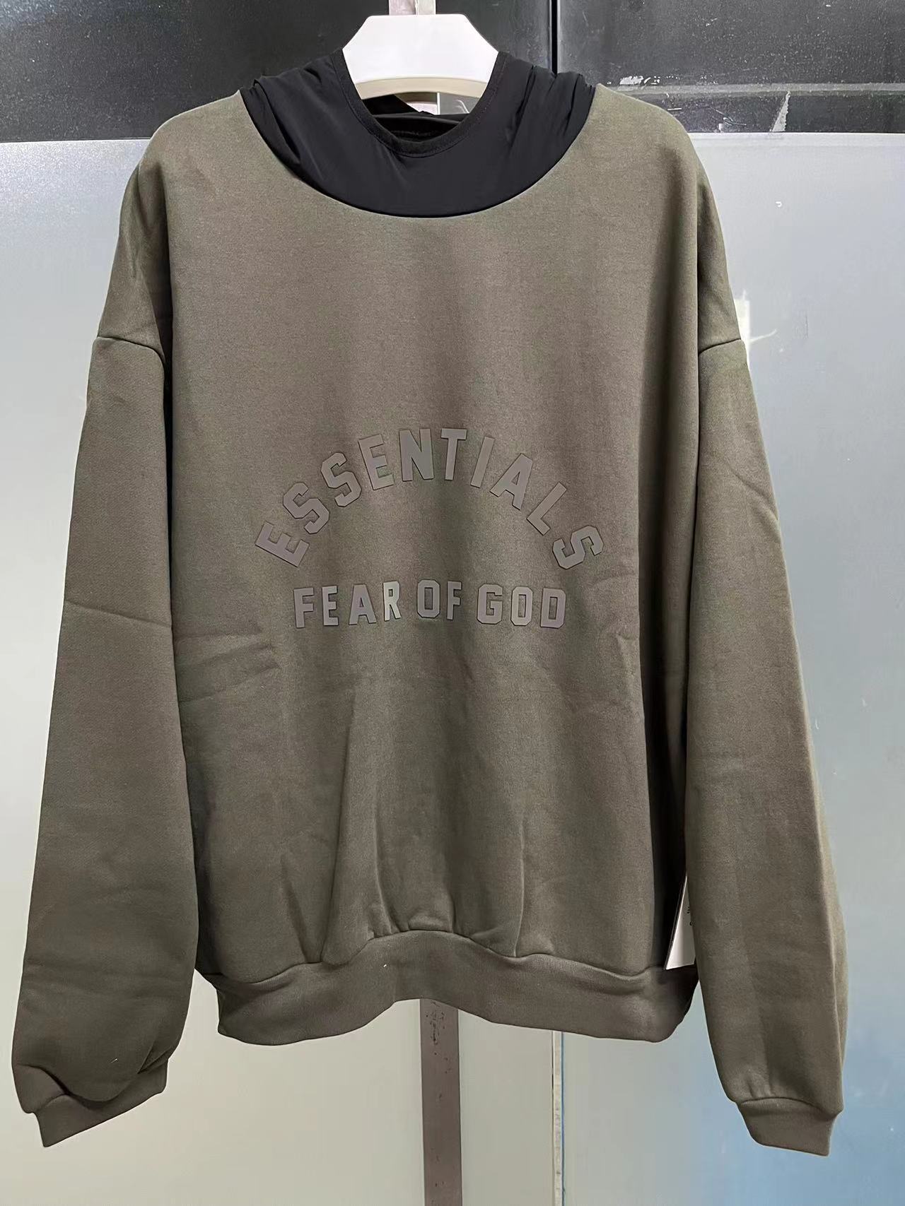 Fear of God FOG342 FOG Essential Hoodie 260CNY(98B4)