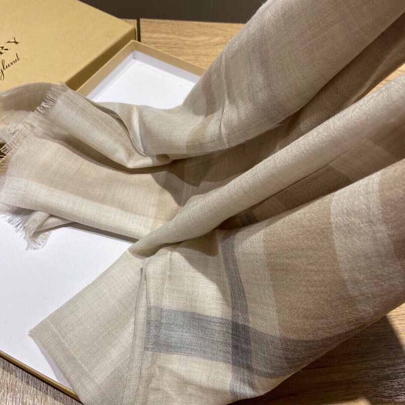 Brand Scarf and Blanket BURBERRY SCARF 200910MF999