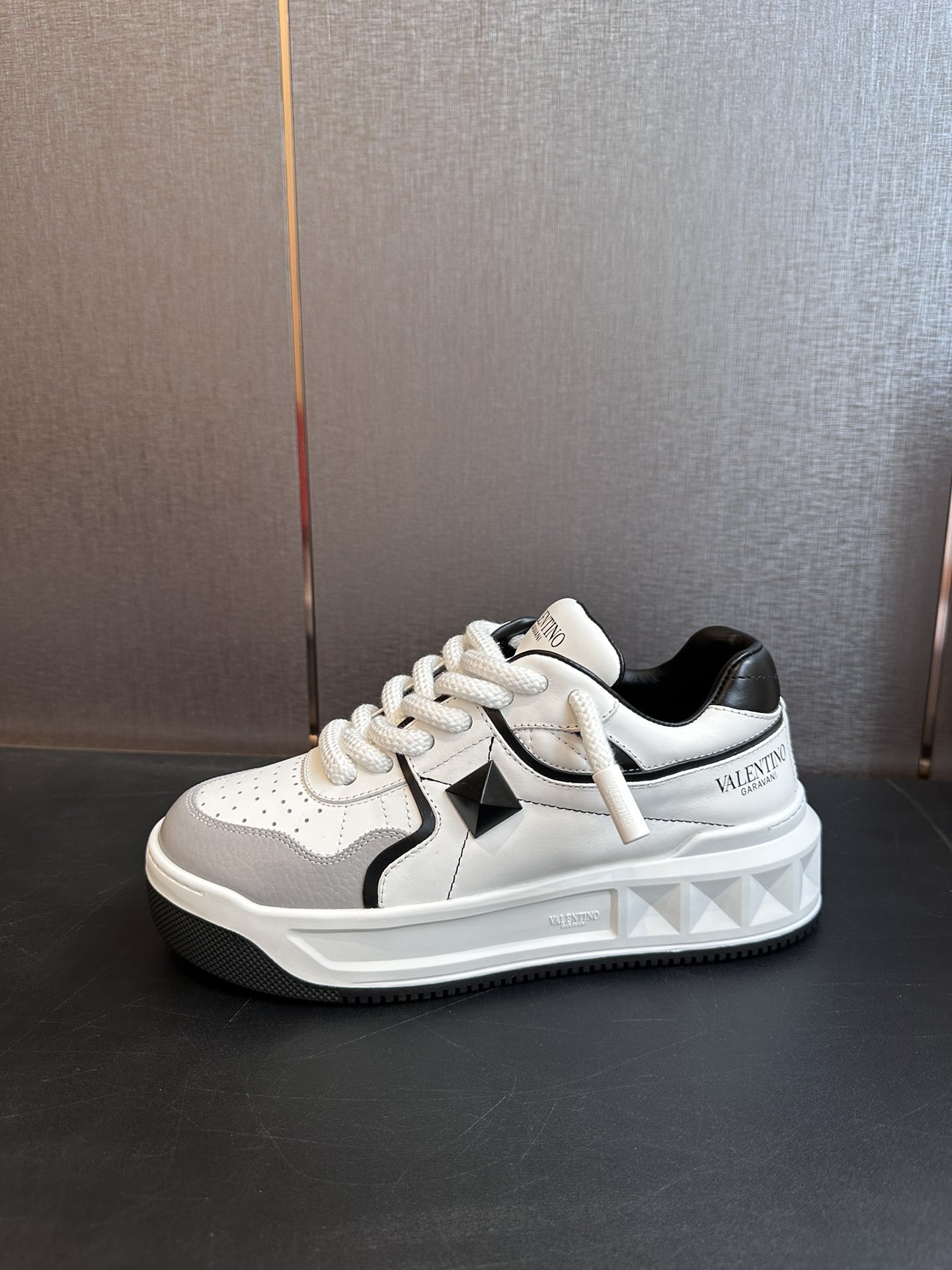 valentino shoes /sneakers-569