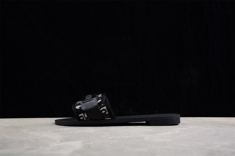 Sandal 【240】[DI﹡OR EMBROIDERED VELCRO SLIPPER BLACK∕BROWN]-[WOMAN︰35-40] EEC5