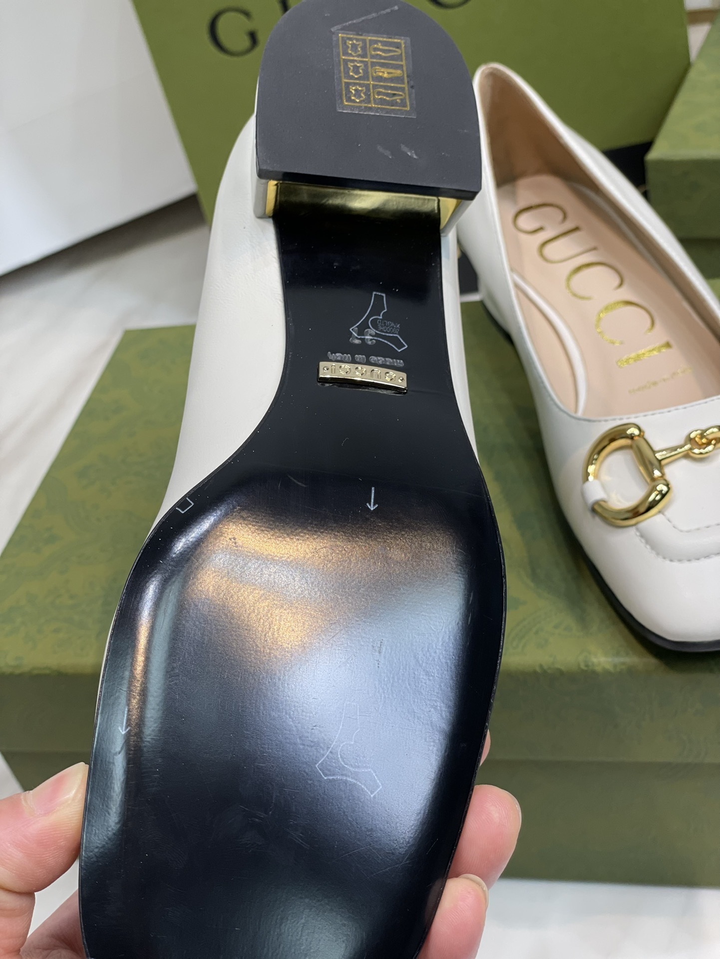 gucci shoes/sneakers-310