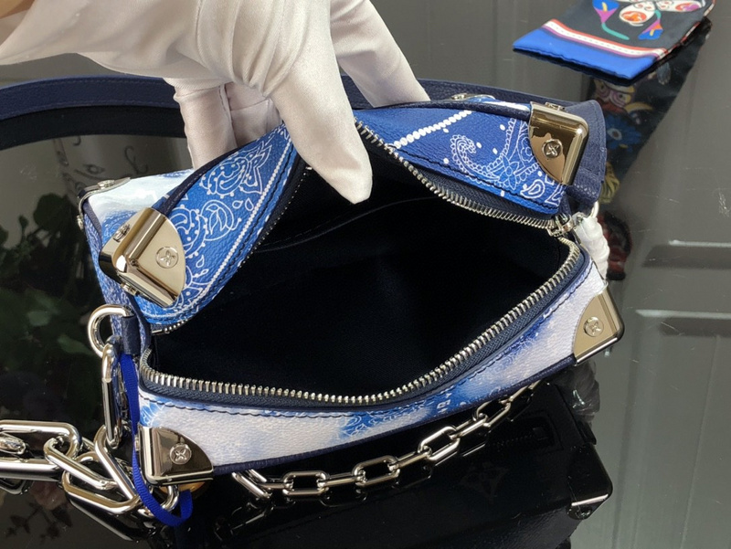 purses LV MINI SOFT TRUNK M20557404E