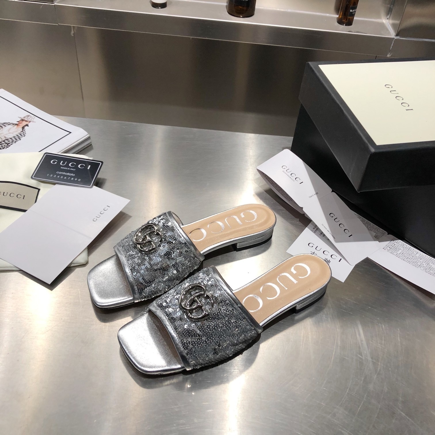 GUCCI SHOES GUCCI WOMEN'S SEQUIN SLIDE DANDAL 646552(120 USD)(979C)