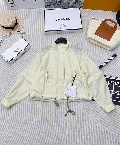 Moncler M0N﹡CLE﹡ COAT AB50