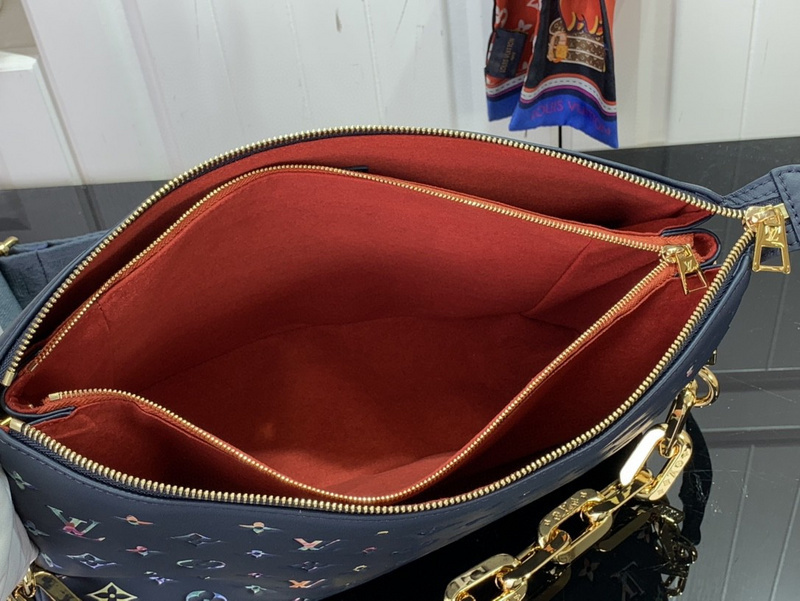 louis vuitton LV COUSSIN MM M212047D05